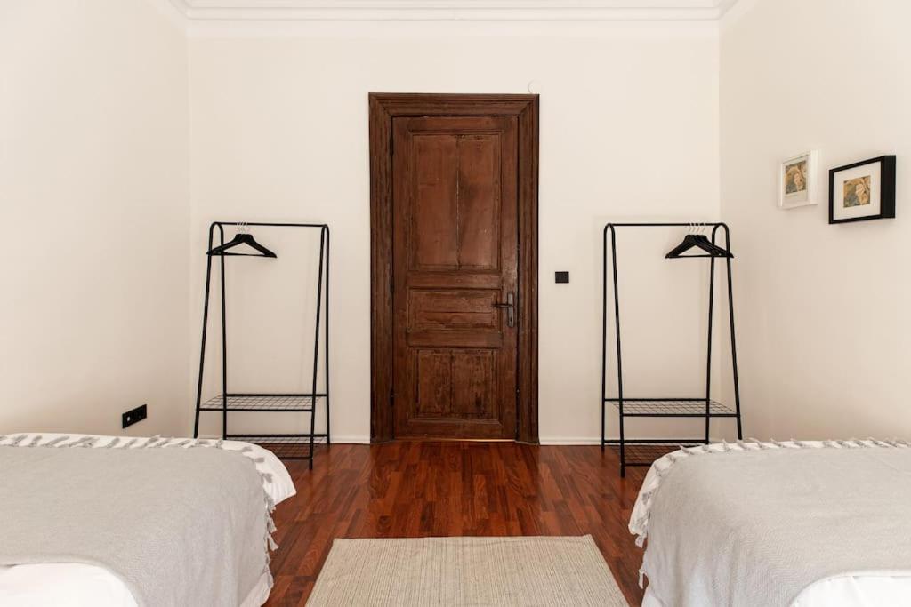 The Little Red Door Appartement *